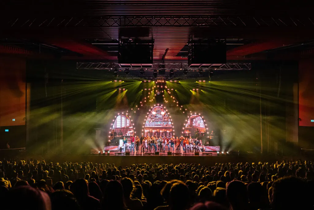 THIS IS THE GREATEST SHOW – photo 11