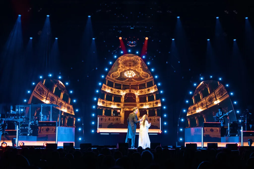 THIS IS THE GREATEST SHOW – photo 9